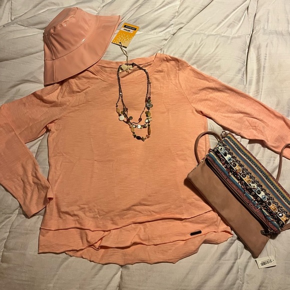 NWT Spring Bundle πΈππ·π₯ - Picture 5 of 11